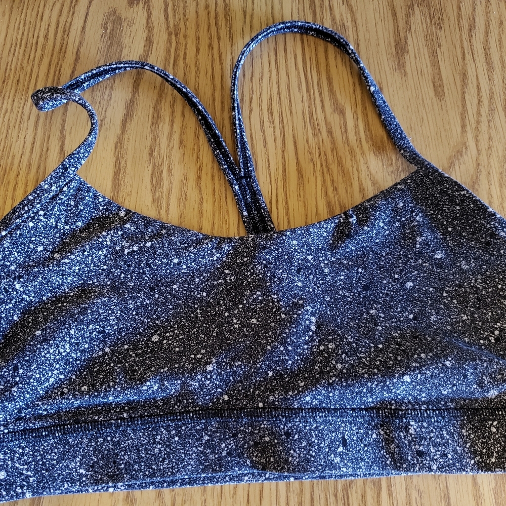 Sports bra